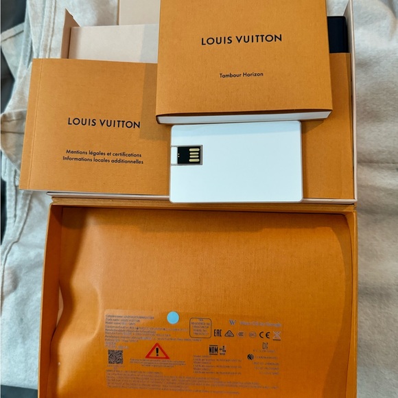 Practically New LV Horizon Tambour.. Mint Condition. - Picture 7 of 10